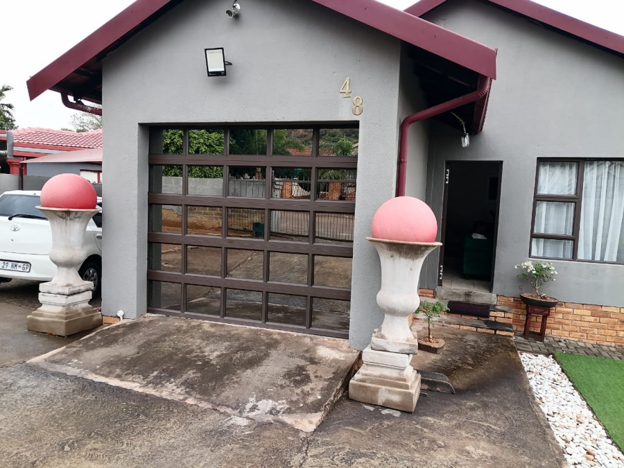 3 Bedroom Property for Sale in Tlhabane West North West